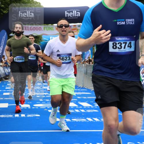 29.06.2025 - hella hamburg halbmarathon Strokosch-Dieckow http://msf.ph/oto/8482521 29.06.2025 10:45:34 Ziel 2138, 2415, 5623, 6071, 6711, 6831, 8374, 8668, 11291, 11495, 12154, 14062, 14764, 15666, 16725, 17674, 18862, 18878 meine-sportfotos.de
