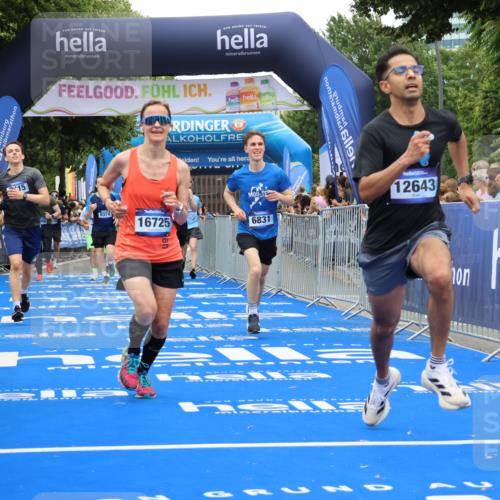 29.06.2025 - hella hamburg halbmarathon Strokosch-Dieckow http://msf.ph/oto/8482749 29.06.2025 10:45:29 Ziel 1697, 2138, 2415, 5623, 6831, 8374, 8668, 11291, 11495, 12154, 12277, 12643, 14062, 14703, 15666, 16725, 18407, 18638, 18878 meine-sportfotos.de