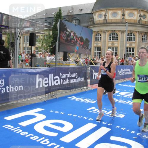 29.06.2025 - hella hamburg halbmarathon Michael Strokosch http://msf.ph/oto/8482806 29.06.2025 10:42:23 Ziel 1312, 1903, 2675, 6639, 6770, 7865, 11907, 13746, 13807, 14226, 14811, 15175, 15270, 15654, 16281, 16660, 17182, 18330 meine-sportfotos.de