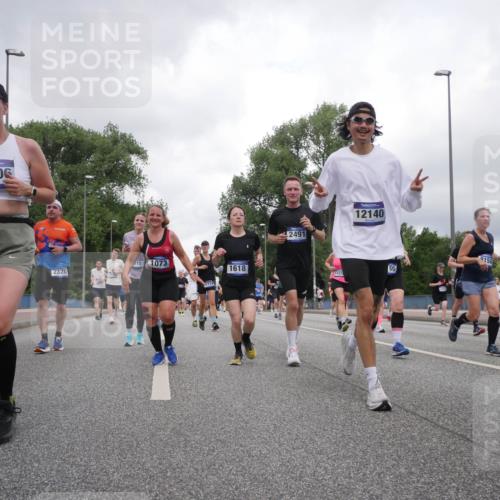29.06.2025 - hella hamburg halbmarathon Luisa Fischer http://msf.ph/oto/8483069 29.06.2025 10:51:00 Kennedybrücke 0206, 15, 1073, 2320, 1618, 5114, 2491, 12140, 1437, 05, 158, 1073, 1430, 1523, 1618, 2320, 2491, 3679, 4239, 5796, 7240, 8105, 8158, 8270, 10658 meine-sportfotos.de
