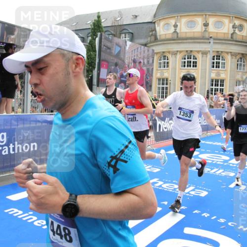 29.06.2025 - hella hamburg halbmarathon Michael Strokosch http://msf.ph/oto/8483275 29.06.2025 10:42:34 Ziel 1209, 1353, 1735, 1800, 1962, 2233, 4235, 7116, 7448, 7508, 7734, 13446, 15623, 16295, 16333, 17016, 17637, 17733, 17911, 18680 meine-sportfotos.de