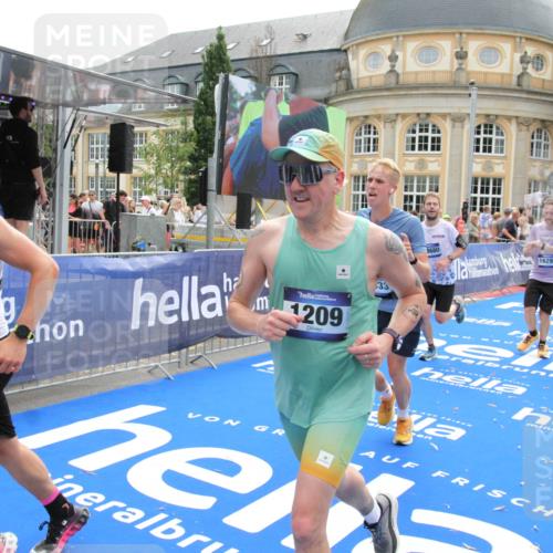 29.06.2025 - hella hamburg halbmarathon Michael Strokosch http://msf.ph/oto/8483439 29.06.2025 10:42:36 Ziel 1209, 1353, 1735, 1962, 4235, 7116, 7448, 7508, 7734, 13446, 13483, 16295, 16333, 17016, 17733, 18632, 18680 meine-sportfotos.de