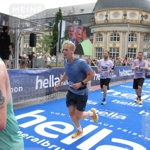 29.06.2025 - hella hamburg halbmarathon Michael Strokosch http://msf.ph/oto/8483463 29.06.2025 10:42:36 Ziel 1209, 1353, 1735, 1962, 4235, 7116, 7448, 7508, 7734, 13446, 13483, 16295, 16333, 17016, 17733, 18632, 18680 meine-sportfotos.de