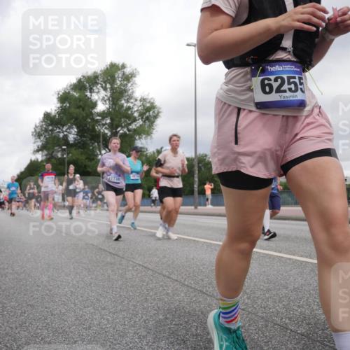 29.06.2025 - hella hamburg halbmarathon Luisa Fischer http://msf.ph/oto/8483471 29.06.2025 10:51:14 Kennedybrücke 11738, 4974, 6255, 1434, 2163, 2195, 2407, 2418, 2882, 3468, 4974, 6255, 6256, 6879, 9018, 9356, 10075, 10777 meine-sportfotos.de