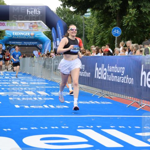 29.06.2025 - hella hamburg halbmarathon Strokosch-Dieckow http://msf.ph/oto/8484103 29.06.2025 10:45:27 Ziel 1697, 2138, 2367, 2415, 2470, 3186, 5623, 6831, 8374, 8668, 11469, 12277, 12643, 14062, 14703, 16725, 17499, 18407, 18638 meine-sportfotos.de