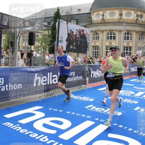 29.06.2025 - hella hamburg halbmarathon Michael Strokosch http://msf.ph/oto/8484303 29.06.2025 10:42:57 Ziel 4823, 5011, 5477, 13398, 14447, 14849, 15297, 15301, 15851, 18559, 18659 meine-sportfotos.de