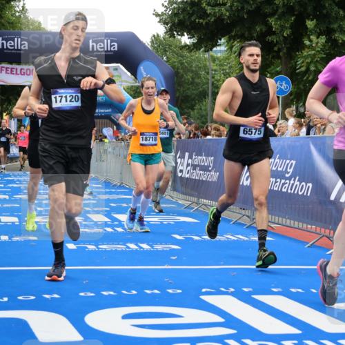 29.06.2025 - hella hamburg halbmarathon Strokosch-Dieckow http://msf.ph/oto/8484410 29.06.2025 10:45:10 Ziel 2188, 2270, 3917, 4997, 6054, 6375, 6575, 6819, 7087, 9302, 9710, 10064, 10313, 10741, 12783, 13919, 15365, 15563, 15636, 15651, 15741, 15760, 16513, 16685, 16689, 17120, 17960, 18346, 18718 meine-sportfotos.de
