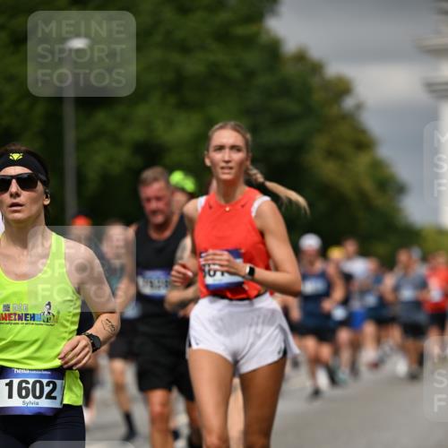29.06.2025 - hella hamburg halbmarathon Dr. Thomas Lammeyer http://msf.ph/oto/8484718 29.06.2025 10:20:53 Kennedybrücke 1117, 1240, 1602, 1825, 2347, 3023, 3088, 3450, 3622, 3687, 5036, 5037, 6488, 6941, 6948, 7257, 7345, 7358, 7360, 7376, 7924, 7928, 8317, 8513, 8619, 8857, 9091, 9208, 9332, 9492, 9664, 9675, 9676, 9891, 10076, 10165, 10314, 10317, 10320, 10391, 10926, 11335, 11410 meine-sportfotos.de