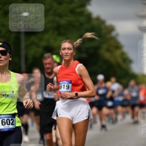 29.06.2025 - hella hamburg halbmarathon Dr. Thomas Lammeyer http://msf.ph/oto/8484736 29.06.2025 10:20:53 Kennedybrücke 1117, 1240, 1602, 1825, 2347, 3023, 3088, 3450, 3622, 3687, 5036, 5037, 6488, 6941, 6948, 7257, 7345, 7358, 7360, 7376, 7924, 7928, 8317, 8513, 8619, 8857, 9091, 9208, 9332, 9492, 9664, 9675, 9676, 9891, 10076, 10165, 10314, 10317, 10320, 10391, 10926, 11335, 11410 meine-sportfotos.de