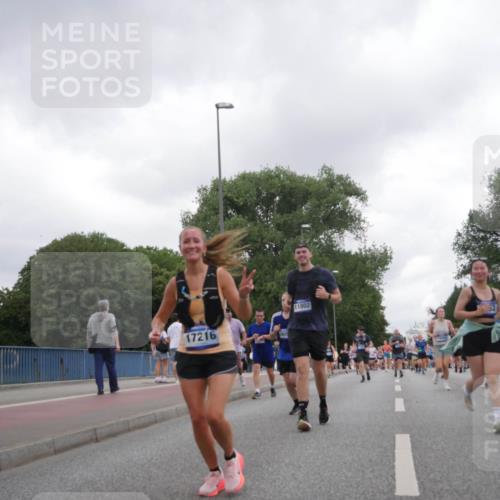 29.06.2025 - hella hamburg halbmarathon Luisa Fischer http://msf.ph/oto/8484801 29.06.2025 10:51:45 Kennedybrücke 17216, 130, 11802, 1463, 3049, 3077, 3215, 5714, 5952, 6950, 7427, 8077, 9775, 9787, 10366 meine-sportfotos.de