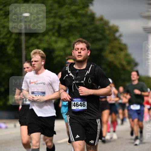 29.06.2025 - hella hamburg halbmarathon Dr. Thomas Lammeyer http://msf.ph/oto/8486445 29.06.2025 10:21:07 Kennedybrücke 1117, 1137, 1240, 1403, 1825, 2908, 3450, 3622, 5037, 5390, 5995, 6126, 6128, 6328, 6488, 6522, 6941, 6948, 7114, 7115, 7257, 7345, 7360, 7376, 8513, 8895, 8983, 9208, 9259, 9675, 10165, 10314, 10317, 10320, 10377, 10391, 10592, 10735, 10926, 11335, 11410 meine-sportfotos.de