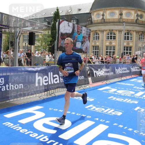 29.06.2025 - hella hamburg halbmarathon Michael Strokosch http://msf.ph/oto/8486504 29.06.2025 10:43:43 Ziel 3116, 4318, 6903, 6991, 9114, 13421, 13996, 14201, 14210, 14690, 15328, 15932, 17912, 18449, 19090 meine-sportfotos.de