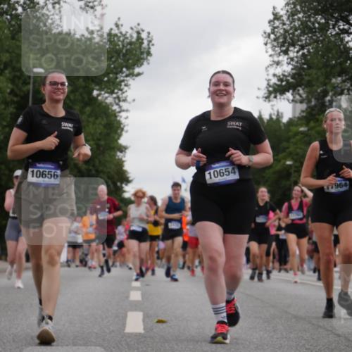 29.06.2025 - hella hamburg halbmarathon Luisa Fischer http://msf.ph/oto/8486677 29.06.2025 10:52:46 Kennedybrücke 13942, 10656, 10654, 7964, 1167, 1584, 2437, 2438, 2716, 3253, 4769, 5118, 5479, 5480, 7203, 7650, 7948, 8065, 10130, 10654 meine-sportfotos.de