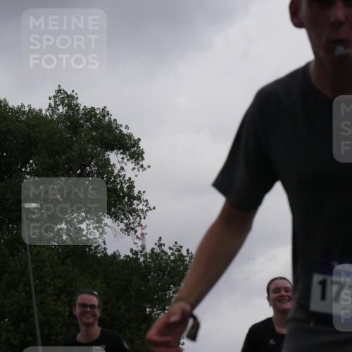 29.06.2025 - hella hamburg halbmarathon Luisa Fischer http://msf.ph/oto/8486696 29.06.2025 10:52:46 Kennedybrücke 17196, 1167, 1584, 2437, 2438, 2716, 3253, 4769, 5118, 5479, 5480, 7203, 7650, 7948, 8065, 10130, 10654 meine-sportfotos.de