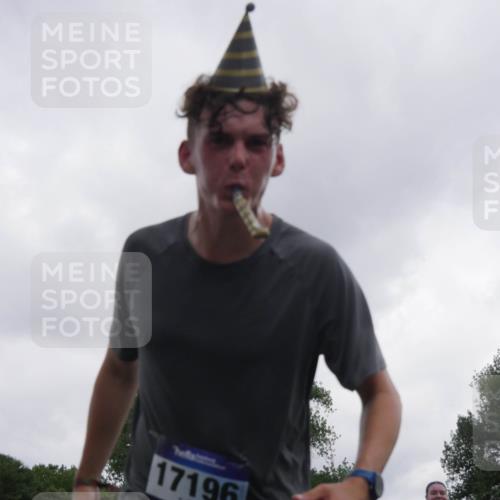 29.06.2025 - hella hamburg halbmarathon Luisa Fischer http://msf.ph/oto/8486718 29.06.2025 10:52:46 Kennedybrücke 17196, 1167, 1584, 2437, 2438, 2716, 3253, 4769, 5118, 5479, 5480, 7203, 7650, 7948, 8065, 10130, 10654 meine-sportfotos.de