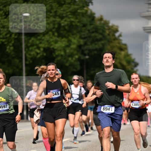 29.06.2025 - hella hamburg halbmarathon Dr. Thomas Lammeyer http://msf.ph/oto/8487015 29.06.2025 10:21:10 Kennedybrücke 1117, 1137, 1240, 1403, 2225, 2860, 2908, 3450, 3622, 5037, 5390, 5995, 6126, 6128, 6328, 6488, 6522, 6941, 6948, 7114, 7115, 7257, 7291, 7345, 7360, 7376, 8253, 8513, 8558, 8895, 8983, 9208, 9259, 9647, 9675, 10165, 10314, 10317, 10320, 10377, 10391, 10592, 10735, 10926 meine-sportfotos.de