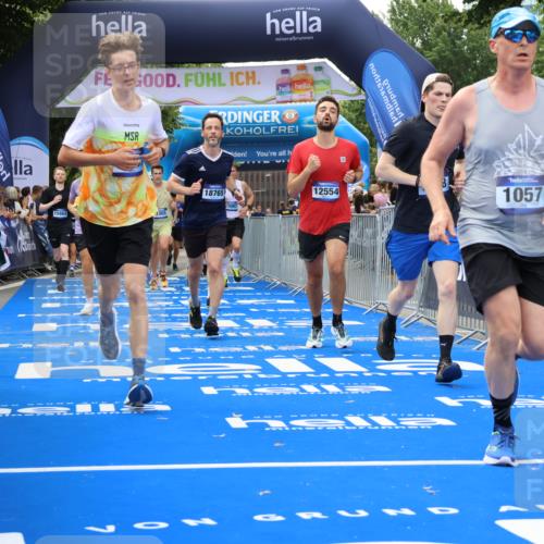 29.06.2025 - hella hamburg halbmarathon Strokosch-Dieckow http://msf.ph/oto/8487431 29.06.2025 10:44:27 Ziel 1057, 1468, 1902, 2365, 2402, 3305, 4310, 4691, 5476, 6495, 7191, 7322, 7710, 8928, 12327, 12554, 14464, 14667, 15862, 16803, 17097, 17729, 18539, 18765, 18806 meine-sportfotos.de