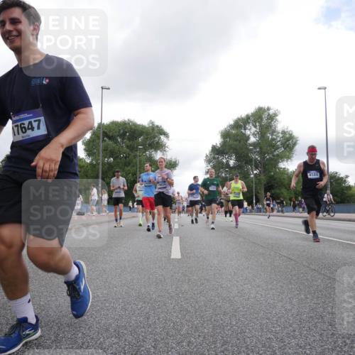 29.06.2025 - hella hamburg halbmarathon Luisa Fischer http://msf.ph/oto/8487602 29.06.2025 10:53:11 Kennedybrücke 17647, 19083, 19024, 11004, 4589, 174, 1525, 2541, 2927, 3070, 4589, 5106, 5997, 6680, 6694, 6989, 8254, 9015, 9261, 10038, 10704 meine-sportfotos.de