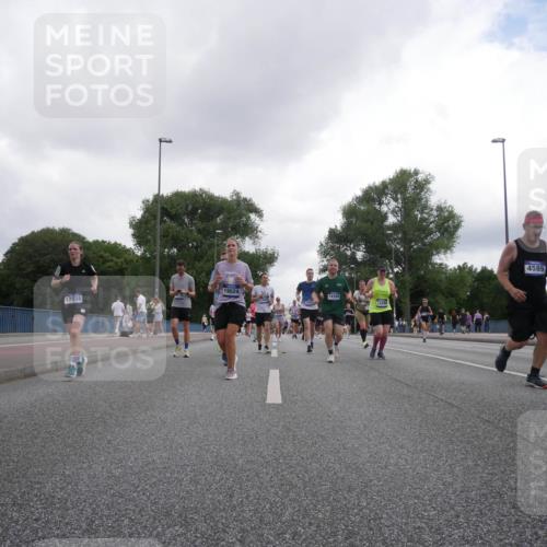 29.06.2025 - hella hamburg halbmarathon Luisa Fischer http://msf.ph/oto/8487618 29.06.2025 10:53:11 Kennedybrücke 19024, 17538, 14389, 14390, 4589, 1525, 2541, 2927, 3070, 4589, 5106, 5997, 6680, 6694, 6989, 8254, 9015, 9261, 10038, 10704 meine-sportfotos.de