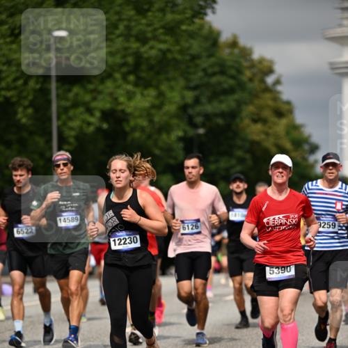 29.06.2025 - hella hamburg halbmarathon Dr. Thomas Lammeyer http://msf.ph/oto/8487960 29.06.2025 10:21:17 Kennedybrücke 1083, 1137, 1403, 2225, 2860, 2908, 3210, 3464, 3466, 3622, 5390, 5995, 6126, 6128, 6328, 6488, 6520, 6522, 6786, 6941, 6948, 7114, 7115, 7291, 7345, 8253, 8309, 8513, 8558, 8895, 8983, 9259, 9647, 10377, 10592, 10735 meine-sportfotos.de