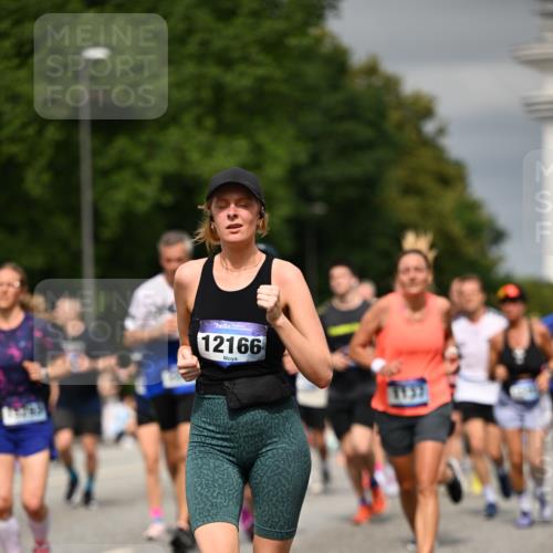 29.06.2025 - hella hamburg halbmarathon Dr. Thomas Lammeyer http://msf.ph/oto/8488182 29.06.2025 10:21:22 Kennedybrücke 1083, 1137, 1403, 2225, 2860, 2908, 3210, 3464, 3466, 3802, 3803, 4852, 5390, 5929, 5930, 5995, 6126, 6128, 6328, 6352, 6520, 6522, 6786, 6941, 7114, 7115, 7291, 7345, 7945, 8210, 8253, 8309, 8433, 8558, 8895, 8983, 9259, 9647, 9848, 10377, 10460, 10592, 10620, 10735 meine-sportfotos.de