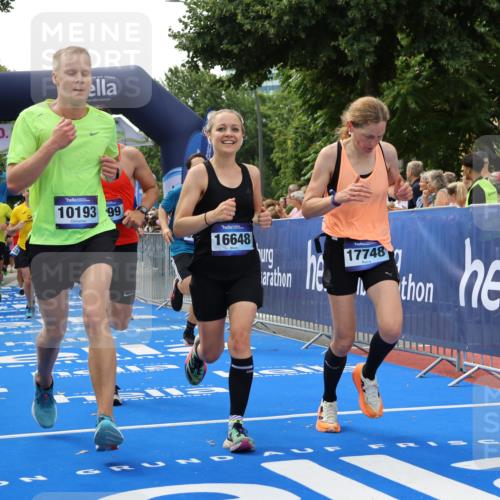 29.06.2025 - hella hamburg halbmarathon Strokosch-Dieckow http://msf.ph/oto/8488341 29.06.2025 10:44:10 Ziel 1391, 1413, 1415, 2816, 3021, 4999, 5231, 5275, 5884, 7005, 8722, 9444, 9633, 10193, 10930, 12159, 13123, 14686, 14687, 15225, 15280, 16301, 16316, 16506, 16648, 16697, 16893, 17748, 17977, 18004, 18691 meine-sportfotos.de