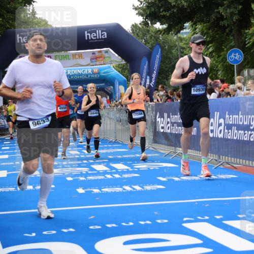 29.06.2025 - hella hamburg halbmarathon Strokosch-Dieckow http://msf.ph/oto/8488435 29.06.2025 10:44:08 Ziel 1391, 1415, 1558, 2816, 3021, 4999, 5231, 5884, 6705, 7005, 8722, 9081, 9633, 10193, 10930, 11346, 12159, 13123, 14686, 14687, 15225, 15280, 16301, 16316, 16506, 16648, 16697, 17748, 17977, 18004, 18691 meine-sportfotos.de