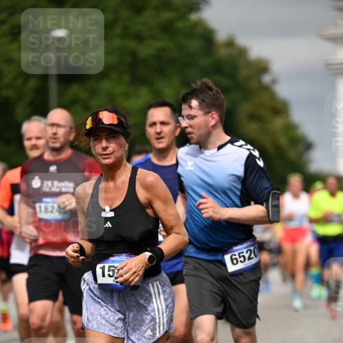 29.06.2025 - hella hamburg halbmarathon Dr. Thomas Lammeyer http://msf.ph/oto/8488626 29.06.2025 10:21:28 Kennedybrücke 1083, 1137, 1156, 1795, 2225, 2259, 2860, 2908, 3210, 3464, 3466, 3802, 3803, 4852, 5390, 5929, 5930, 5995, 6126, 6128, 6254, 6336, 6352, 6520, 6522, 6786, 7011, 7114, 7115, 7291, 7945, 8210, 8253, 8309, 8433, 8558, 8895, 9259, 9400, 9647, 9848, 10460, 10592, 10620, 10735 meine-sportfotos.de