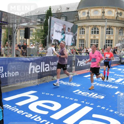 29.06.2025 - hella hamburg halbmarathon Michael Strokosch http://msf.ph/oto/8488737 29.06.2025 10:44:24 Ziel 1220, 1413, 1415, 1902, 5275, 7191, 8722, 9444, 12528, 16547, 16803, 16893, 18806 meine-sportfotos.de