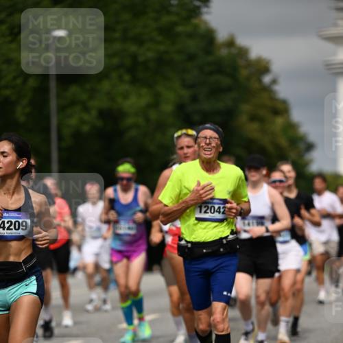 29.06.2025 - hella hamburg halbmarathon Dr. Thomas Lammeyer http://msf.ph/oto/8489004 29.06.2025 10:21:32 Kennedybrücke 1083, 1137, 1156, 1204, 1795, 2225, 2259, 2860, 2908, 3210, 3464, 3466, 3802, 3803, 4218, 4852, 5929, 5930, 5995, 6126, 6128, 6254, 6336, 6352, 6520, 6522, 6786, 7011, 7291, 7945, 8210, 8253, 8309, 8351, 8433, 8558, 8895, 9259, 9400, 9647, 9848, 10460, 10592, 10620 meine-sportfotos.de