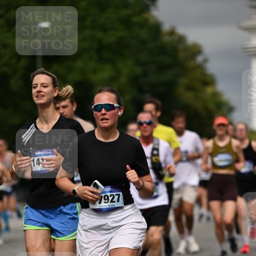 29.06.2025 - hella hamburg halbmarathon Dr. Thomas Lammeyer http://msf.ph/oto/8489267 29.06.2025 10:21:36 Kennedybrücke 1015, 1083, 1137, 1156, 1204, 1274, 1749, 1795, 2225, 2259, 2860, 3210, 3292, 3464, 3466, 3802, 3803, 4218, 4852, 5929, 5930, 6254, 6336, 6352, 6520, 6786, 7011, 7258, 7291, 7945, 8210, 8253, 8309, 8351, 8433, 8558, 9400, 9647, 9848, 10460, 10620, 10677 meine-sportfotos.de