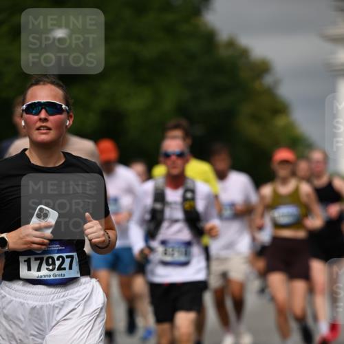 29.06.2025 - hella hamburg halbmarathon Dr. Thomas Lammeyer http://msf.ph/oto/8489298 29.06.2025 10:21:37 Kennedybrücke 1015, 1083, 1156, 1204, 1274, 1749, 1795, 2225, 2259, 2860, 3210, 3292, 3464, 3466, 3802, 3803, 4218, 4852, 5929, 5930, 6254, 6336, 6352, 6520, 6786, 7011, 7258, 7291, 7945, 8210, 8253, 8309, 8351, 8433, 8558, 8607, 9400, 9647, 9848, 10460, 10620, 10677 meine-sportfotos.de