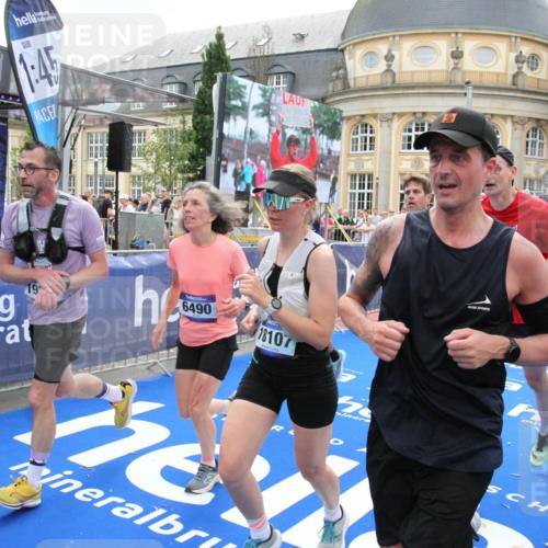 29.06.2025 - hella hamburg halbmarathon Michael Strokosch http://msf.ph/oto/8489587 29.06.2025 10:44:44 Ziel 1782, 4270, 4991, 6490, 10669, 12711, 14351, 14798, 14816, 15185, 15233, 16224, 17251, 18107, 18437, 18464, 18560, 18868, 19206 meine-sportfotos.de