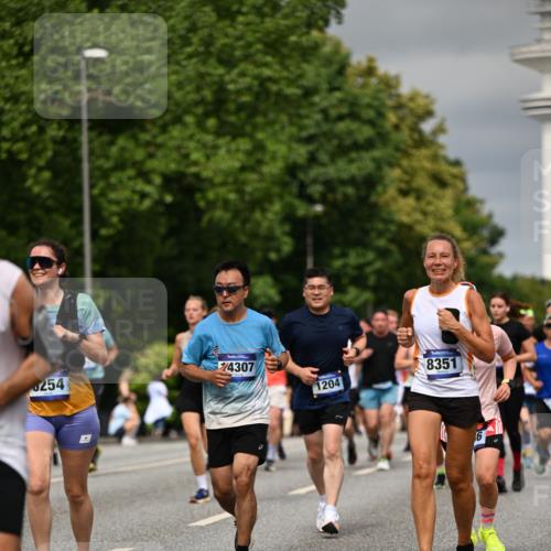29.06.2025 - hella hamburg halbmarathon Dr. Thomas Lammeyer http://msf.ph/oto/8489864 29.06.2025 10:21:44 Kennedybrücke 1015, 1156, 1204, 1274, 1458, 1622, 1749, 1795, 2094, 2259, 2931, 3138, 3292, 3464, 3466, 3802, 3803, 4218, 4852, 5929, 5930, 6254, 6336, 6352, 6786, 7011, 7258, 7945, 8210, 8351, 8433, 8607, 9400, 9848, 10460, 10509, 10620, 10677, 11372 meine-sportfotos.de