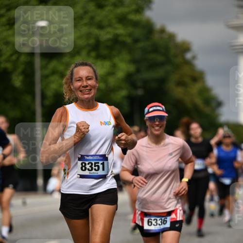 29.06.2025 - hella hamburg halbmarathon Dr. Thomas Lammeyer http://msf.ph/oto/8490091 29.06.2025 10:21:46 Kennedybrücke 1015, 1156, 1204, 1274, 1458, 1622, 1749, 1795, 2094, 2259, 2931, 3138, 3292, 3464, 3802, 3803, 4218, 4852, 5002, 5004, 5929, 5930, 6254, 6336, 6352, 7011, 7258, 7945, 8144, 8210, 8351, 8433, 8607, 9400, 9848, 10460, 10509, 10620, 10677, 11275, 11372 meine-sportfotos.de