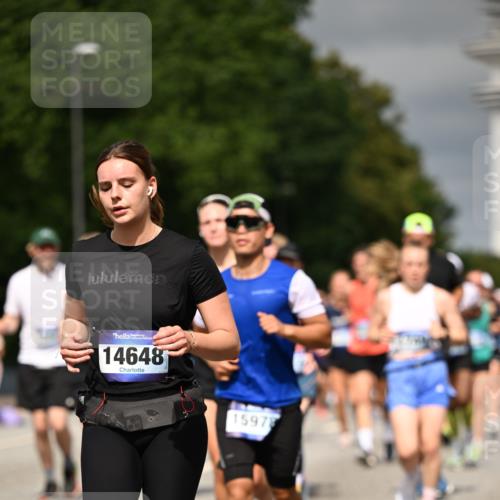 29.06.2025 - hella hamburg halbmarathon Dr. Thomas Lammeyer http://msf.ph/oto/8490445 29.06.2025 10:21:51 Kennedybrücke 1015, 1156, 1204, 1274, 1458, 1554, 1622, 1749, 1795, 2094, 2147, 2259, 2548, 2931, 3138, 3292, 4218, 4852, 5002, 5004, 5294, 6254, 6336, 6352, 7011, 7094, 7258, 7641, 8144, 8351, 8433, 8607, 9400, 9798, 9848, 10460, 10509, 10677, 11275, 11372 meine-sportfotos.de