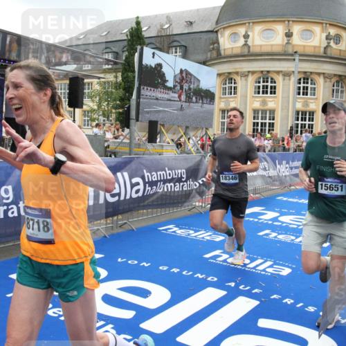 29.06.2025 - hella hamburg halbmarathon Michael Strokosch http://msf.ph/oto/8490563 29.06.2025 10:45:17 Ziel 2188, 6054, 6375, 6575, 6819, 7087, 9302, 10064, 12783, 15563, 15636, 15651, 15741, 15760, 16513, 16685, 17120, 17960, 18346, 18718 meine-sportfotos.de