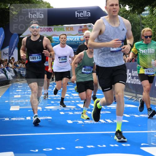 29.06.2025 - hella hamburg halbmarathon Strokosch-Dieckow http://msf.ph/oto/8490647 29.06.2025 10:43:32 Ziel 3116, 3928, 4080, 4318, 5124, 5436, 5506, 7635, 8664, 9114, 9931, 10246, 11648, 12623, 13421, 13996, 14484, 14690, 15328, 15932, 16338, 17912, 18449, 18513, 18775, 18810, 18942, 19229 meine-sportfotos.de
