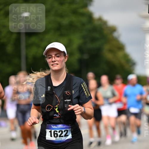 29.06.2025 - hella hamburg halbmarathon Dr. Thomas Lammeyer http://msf.ph/oto/8491041 29.06.2025 10:21:58 Kennedybrücke 1015, 1067, 1204, 1274, 1298, 1458, 1554, 1622, 1641, 1749, 1982, 2094, 2147, 2259, 2548, 2931, 3138, 3292, 3977, 4218, 4804, 5002, 5004, 5023, 5294, 6254, 6336, 7094, 7258, 7641, 8144, 8351, 8607, 9539, 9798, 10332, 10509, 10677, 10831, 11275, 11372 meine-sportfotos.de