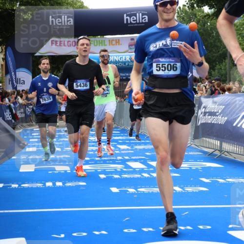 29.06.2025 - hella hamburg halbmarathon Strokosch-Dieckow http://msf.ph/oto/8491108 29.06.2025 10:43:27 Ziel 2653, 3928, 4080, 5124, 5436, 5506, 7635, 8664, 9931, 10237, 10246, 11648, 12623, 13348, 14484, 15921, 16338, 16720, 17391, 18274, 18513, 18775, 18810, 18942, 18987, 19009, 19051, 19229 meine-sportfotos.de