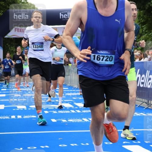 29.06.2025 - hella hamburg halbmarathon Strokosch-Dieckow http://msf.ph/oto/8491452 29.06.2025 10:43:24 Ziel 2653, 3109, 3124, 3146, 3928, 4080, 5124, 5436, 5506, 7635, 8664, 9931, 10099, 10237, 10246, 11648, 12623, 13348, 15921, 16338, 16720, 17391, 18274, 18513, 18810, 18942, 18987, 19009, 19051 meine-sportfotos.de