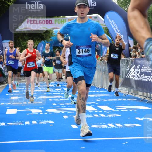 29.06.2025 - hella hamburg halbmarathon Strokosch-Dieckow http://msf.ph/oto/8491853 29.06.2025 10:43:20 Ziel 2653, 3109, 3124, 3146, 3928, 5506, 8664, 10099, 10237, 13348, 15921, 16314, 16720, 16997, 17391, 18274, 18942, 18987, 19009, 19051 meine-sportfotos.de