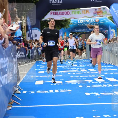 29.06.2025 - hella hamburg halbmarathon Strokosch-Dieckow http://msf.ph/oto/8491909 29.06.2025 10:43:17 Ziel 1675, 2653, 3109, 3124, 3146, 7026, 7093, 10099, 10237, 13348, 15706, 15921, 16314, 16720, 16997, 17391, 18274, 18304, 18987, 19009, 19051 meine-sportfotos.de
