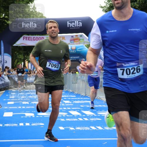 29.06.2025 - hella hamburg halbmarathon Strokosch-Dieckow http://msf.ph/oto/8492217 29.06.2025 10:43:13 Ziel 1675, 3109, 3124, 3146, 7026, 7093, 7451, 10099, 10251, 11177, 12153, 15255, 15706, 15921, 16314, 16997, 18274, 18304 meine-sportfotos.de