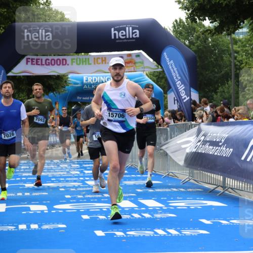 29.06.2025 - hella hamburg halbmarathon Strokosch-Dieckow http://msf.ph/oto/8492320 29.06.2025 10:43:11 Ziel 1675, 3109, 3124, 4229, 6721, 7026, 7093, 7451, 9833, 10099, 10251, 11177, 12153, 12776, 12839, 15255, 15706, 16314, 16997, 17177, 18304 meine-sportfotos.de