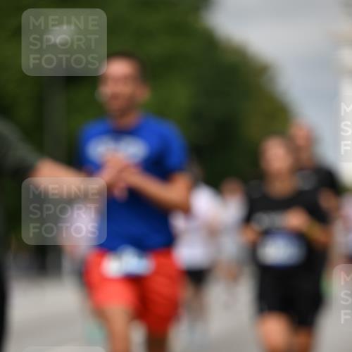 29.06.2025 - hella hamburg halbmarathon Dr. Thomas Lammeyer http://msf.ph/oto/8492586 29.06.2025 10:22:17 Kennedybrücke 1067, 1268, 1298, 1477, 1554, 1641, 1820, 1982, 2087, 2147, 2305, 2548, 2634, 3125, 3482, 3977, 4194, 4738, 4804, 5023, 5290, 5294, 5909, 6332, 7094, 7160, 7413, 7641, 7649, 7838, 7882, 7883, 8248, 9539, 9586, 9717, 9734, 9798, 9834, 9844, 10174, 10332, 10659, 10831, 10908, 10946, 11352 meine-sportfotos.de