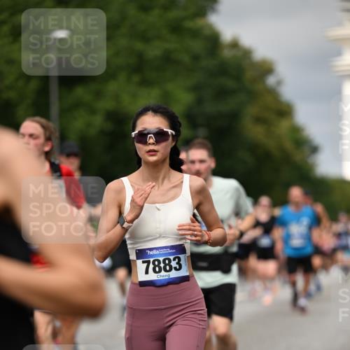 29.06.2025 - hella hamburg halbmarathon Dr. Thomas Lammeyer http://msf.ph/oto/8493288 29.06.2025 10:22:26 Kennedybrücke 1067, 1268, 1298, 1477, 1820, 1982, 2087, 2305, 2634, 2821, 3125, 3482, 4194, 4738, 5290, 5909, 6332, 7160, 7413, 7649, 7838, 7882, 7883, 8248, 8341, 9222, 9539, 9586, 9717, 9734, 9834, 9844, 10174, 10332, 10659, 10831, 10908, 10946, 11352 meine-sportfotos.de