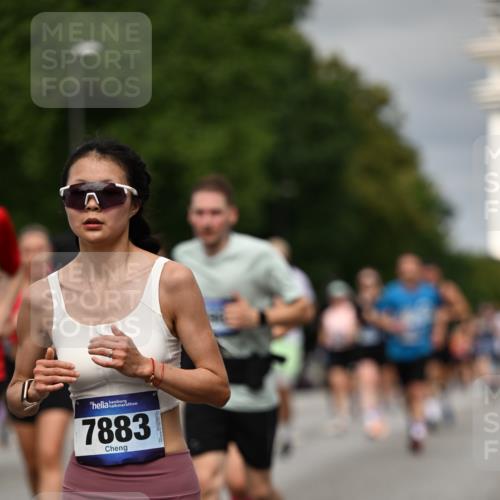 29.06.2025 - hella hamburg halbmarathon Dr. Thomas Lammeyer http://msf.ph/oto/8493335 29.06.2025 10:22:26 Kennedybrücke 1067, 1268, 1298, 1477, 1820, 1982, 2087, 2305, 2634, 2821, 3125, 3482, 4194, 4738, 5290, 5909, 6332, 7160, 7413, 7649, 7838, 7882, 7883, 8248, 8341, 9222, 9539, 9586, 9717, 9734, 9834, 9844, 10174, 10332, 10659, 10831, 10908, 10946, 11352 meine-sportfotos.de