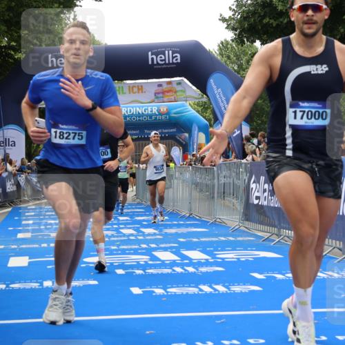 29.06.2025 - hella hamburg halbmarathon Strokosch-Dieckow http://msf.ph/oto/8493540 29.06.2025 10:42:39 Ziel 1700, 1735, 4235, 7508, 9371, 9534, 13483, 13725, 14560, 17000, 18275, 18632 meine-sportfotos.de