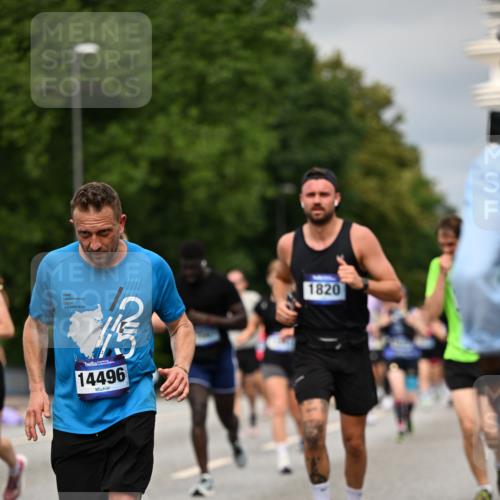 29.06.2025 - hella hamburg halbmarathon Dr. Thomas Lammeyer http://msf.ph/oto/8493586 29.06.2025 10:22:32 Kennedybrücke 1234, 1268, 1477, 1820, 2087, 2335, 2634, 2821, 3125, 3482, 4123, 4383, 4738, 5290, 5909, 6332, 7121, 7160, 7413, 7445, 7649, 7838, 7882, 7883, 8067, 8341, 9222, 9276, 9717, 9834, 9844, 10174, 10659, 10908, 10946, 11352 meine-sportfotos.de